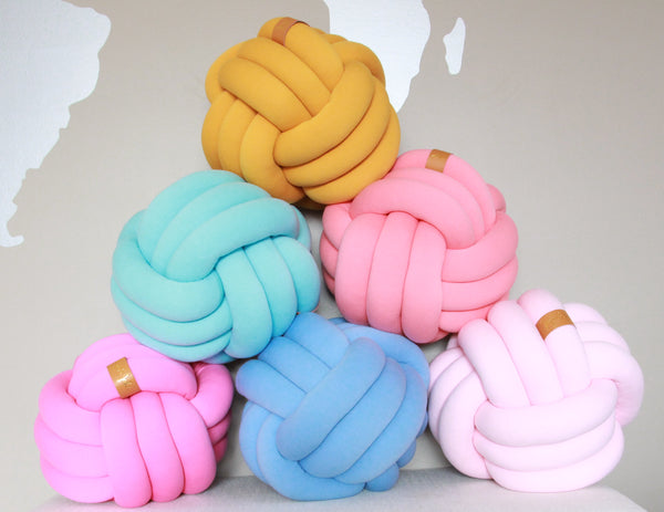 Big discount knot pillow